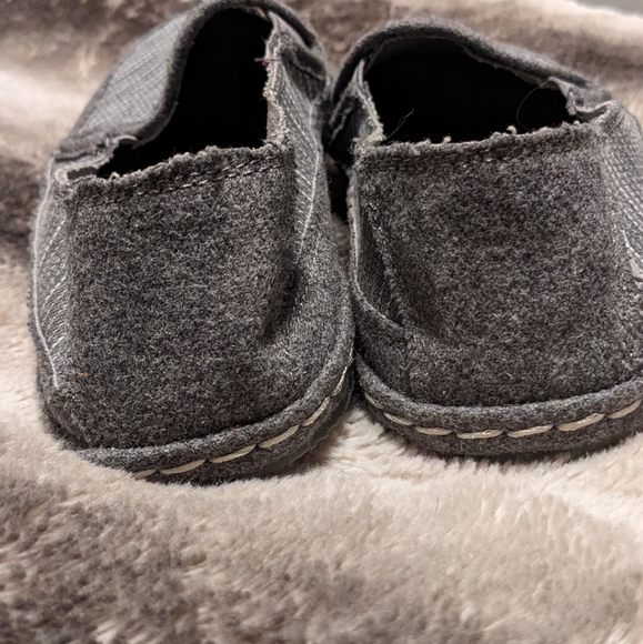 Rocket Dog Slip-ons Gray Size 7.5 - Picture 4 of 5